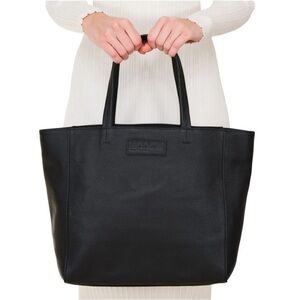 M.I.L.A. Los Ángeles Functional Luxe Italian 100% Genuine Leather Tote Bag NWOT